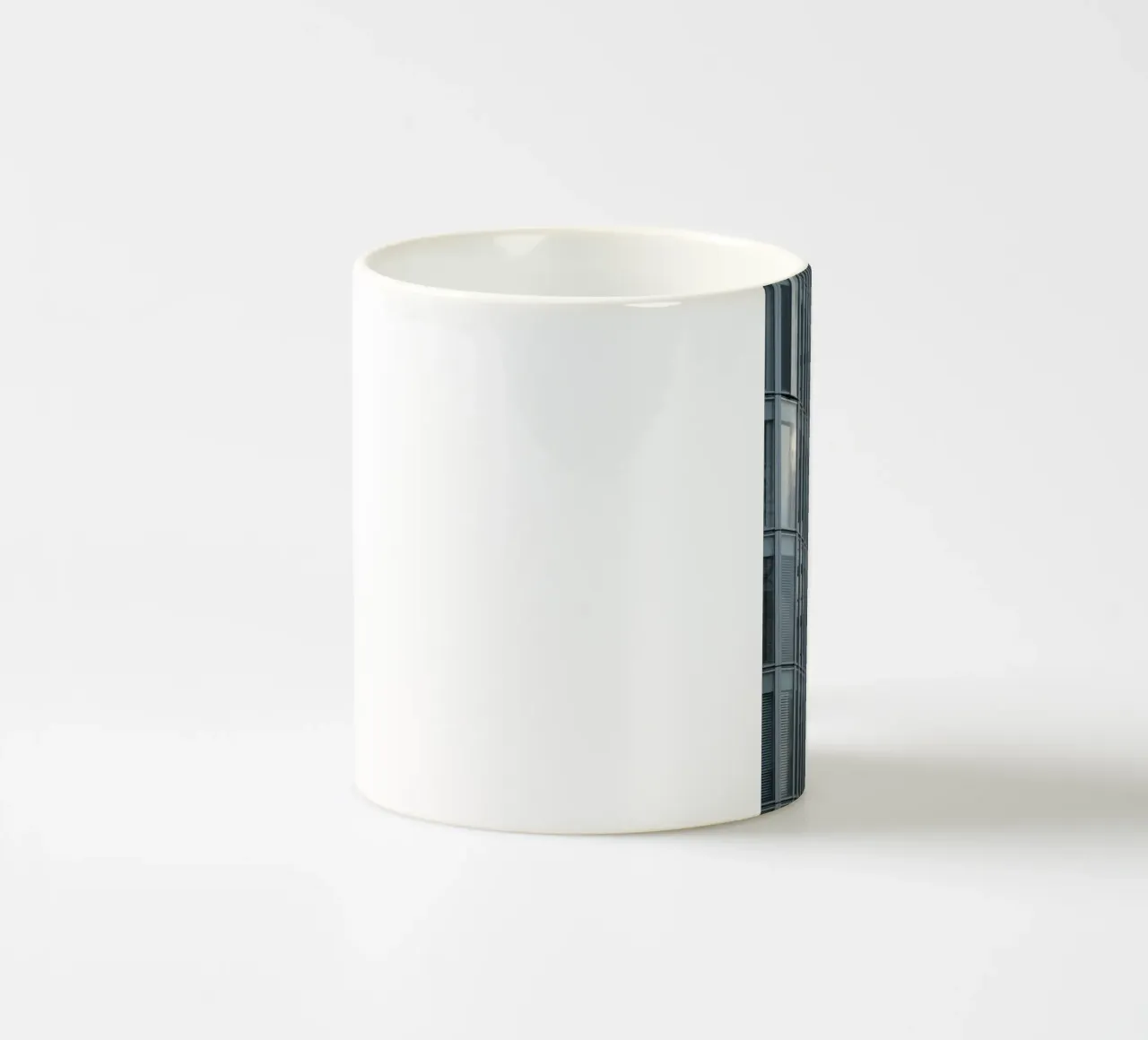 building in afternoon sky tazza in ceramica da comura