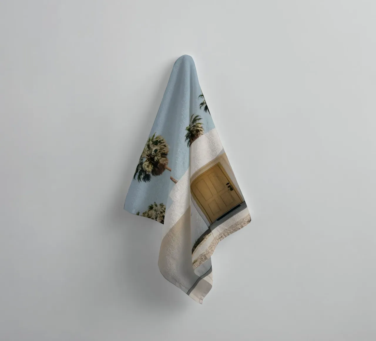 Minimalist Palm Springs House Handtuch von Attaboy Dsgn