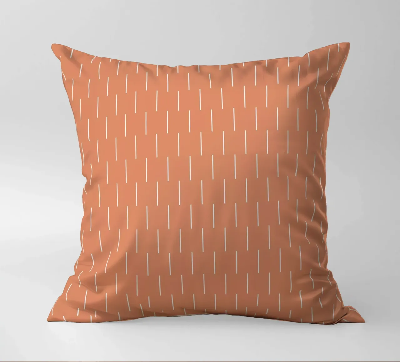 Linee minimaliste Basic Scandi Chic | Bianco su Arancione Terracotta cuscino da Beauty in Simplicity