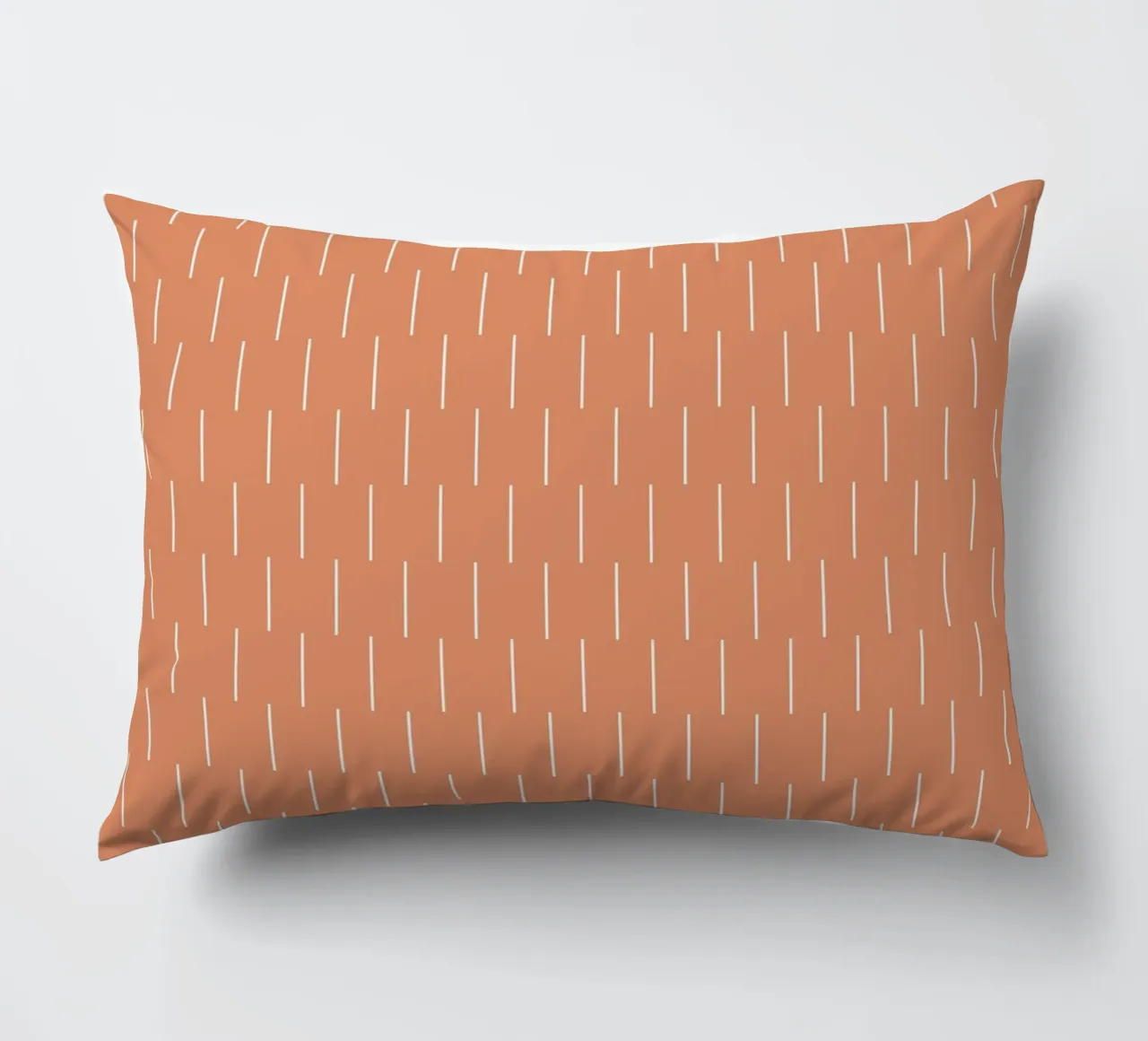 Linee minimaliste Basic Scandi Chic | Bianco su Arancione Terracotta cuscino da Beauty in Simplicity
