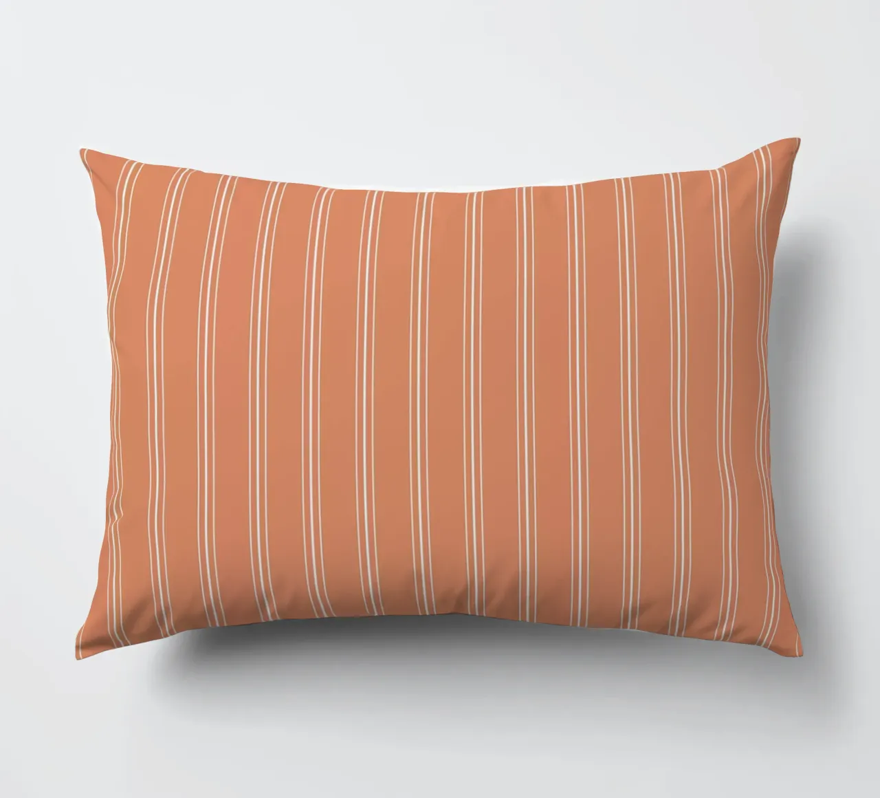 Classico scandinavo a strisce miste | Bianco su terracotta Ora cuscino da Beauty in Simplicity