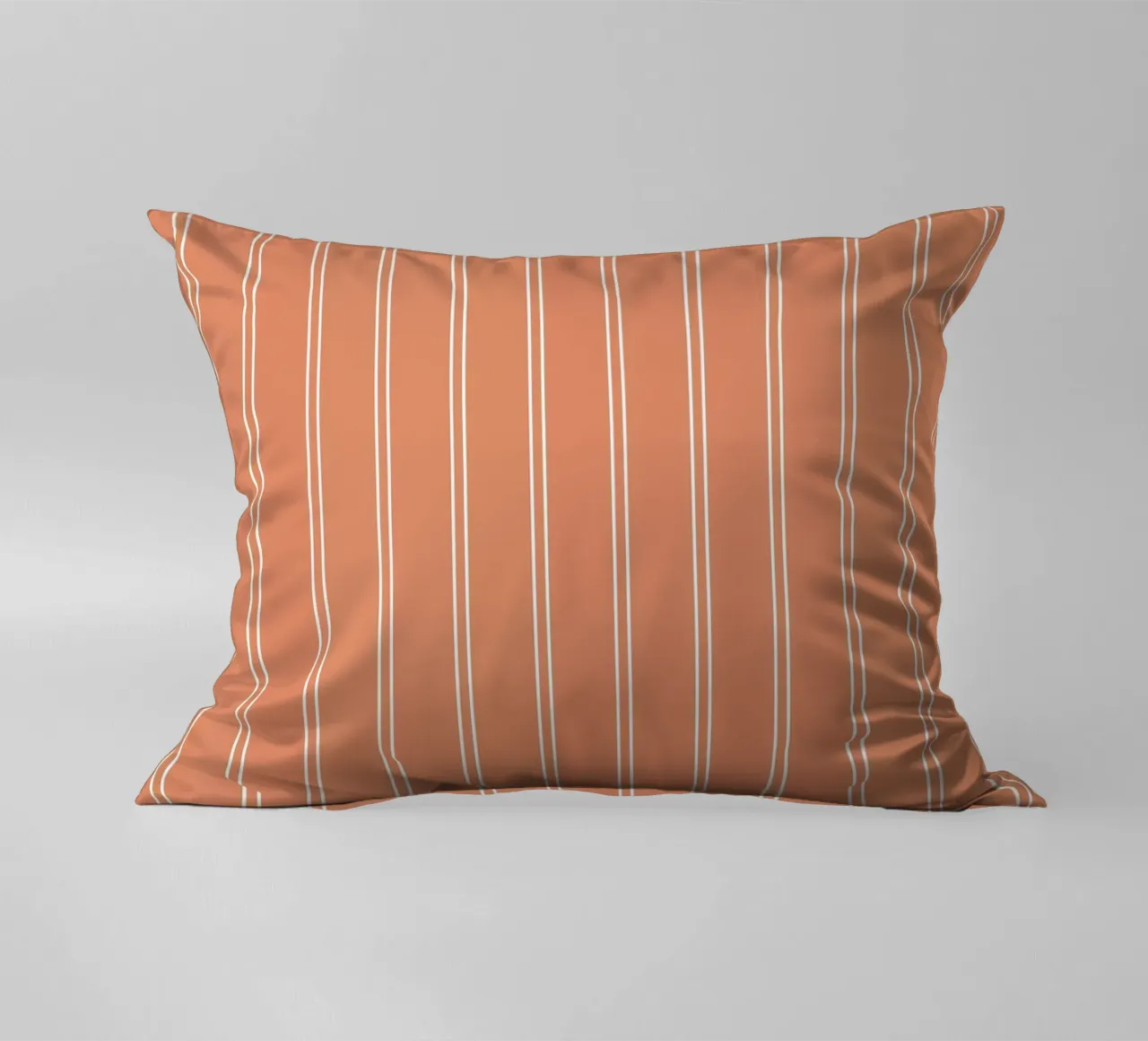 Doppie strisce minimaliste di base, bianco su arancione terracotta cuscino da Beauty in Simplicity