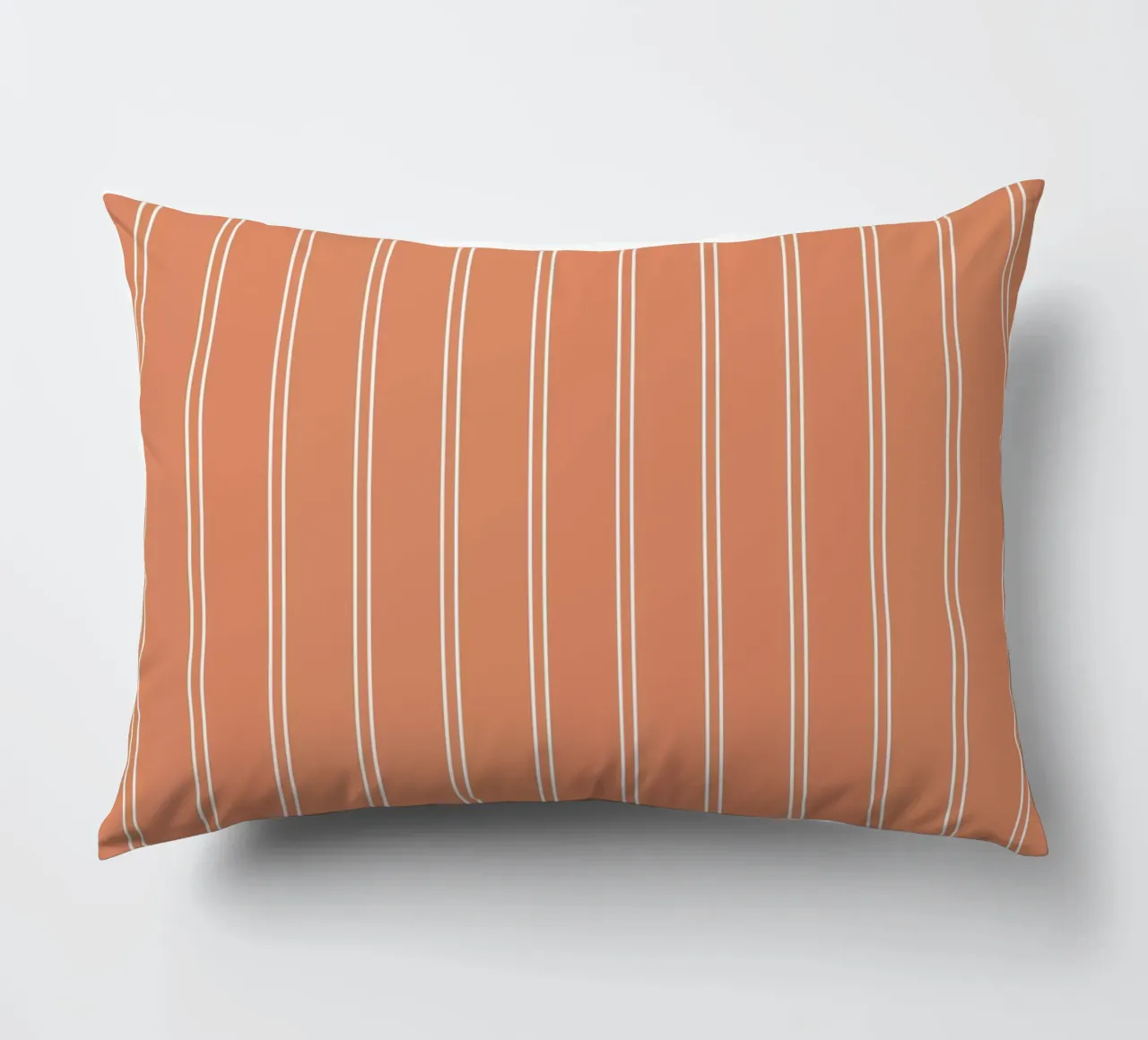 Doppie strisce minimaliste di base, bianco su arancione terracotta cuscino da Beauty in Simplicity