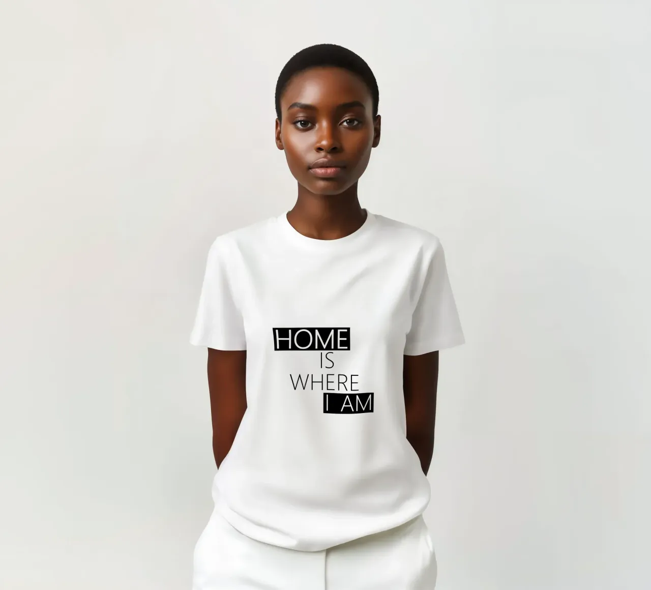 Home is where I am Typography t-shirt da TijanaArtStudio88