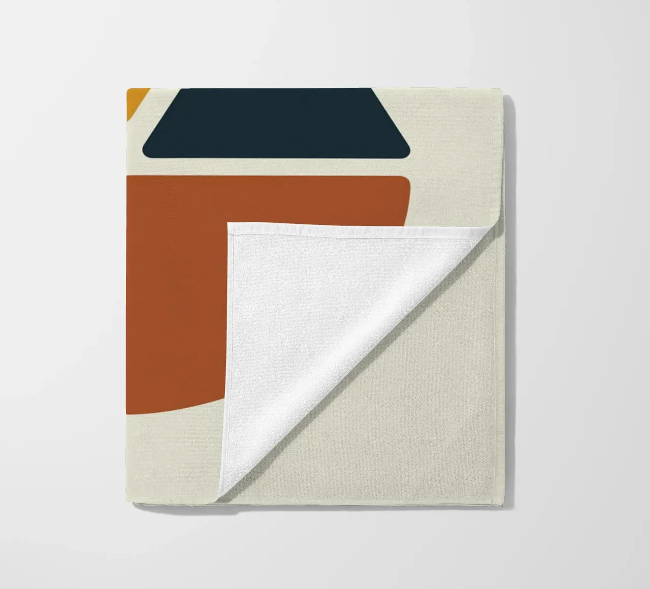 Soft Triangles in Earthy Circle telo mare da LisaArtes