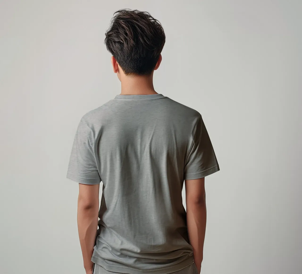 Overthinking t-shirt da byh.illustration