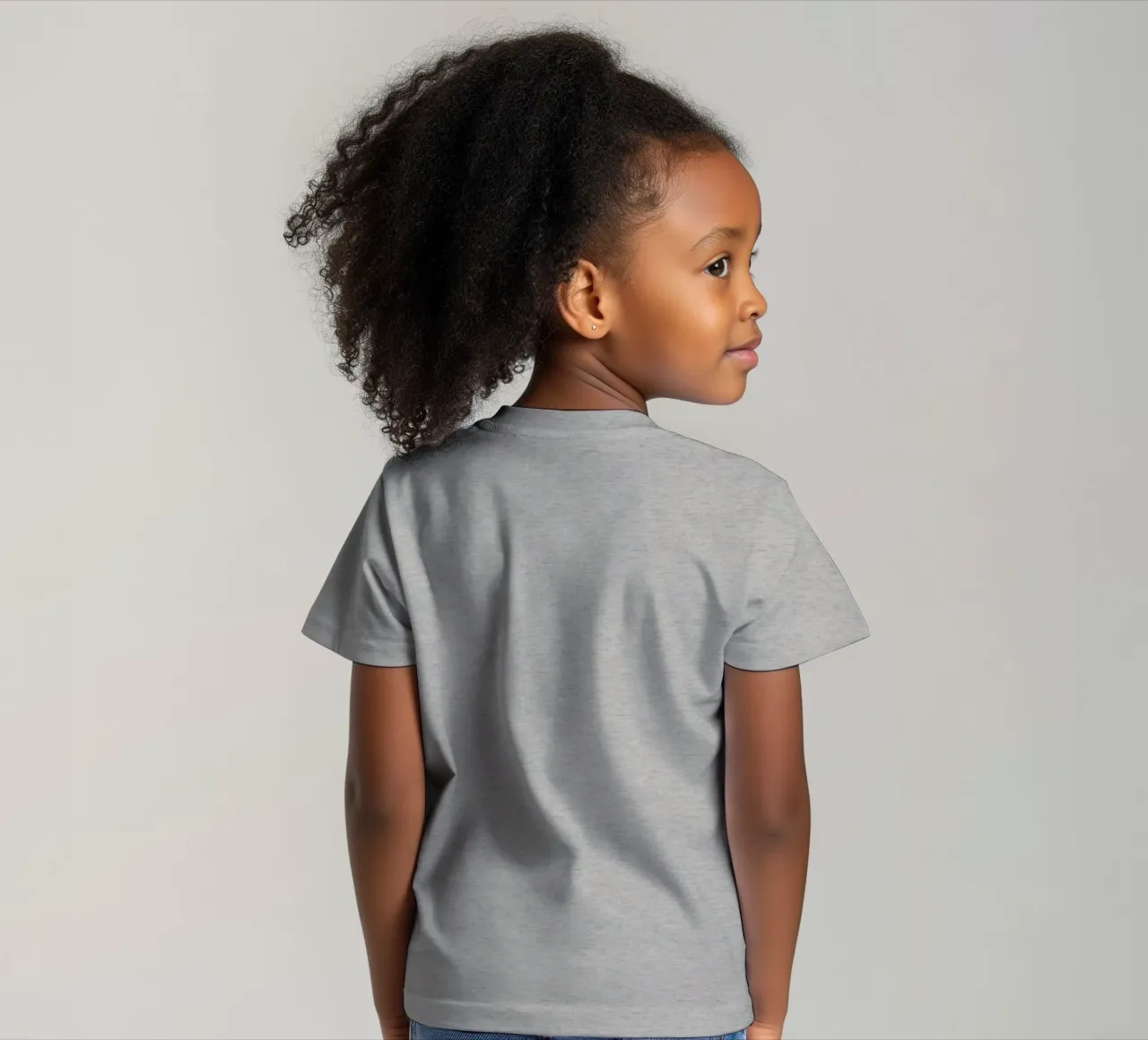 Overthinking Kinder T-Shirt von byh.illustration