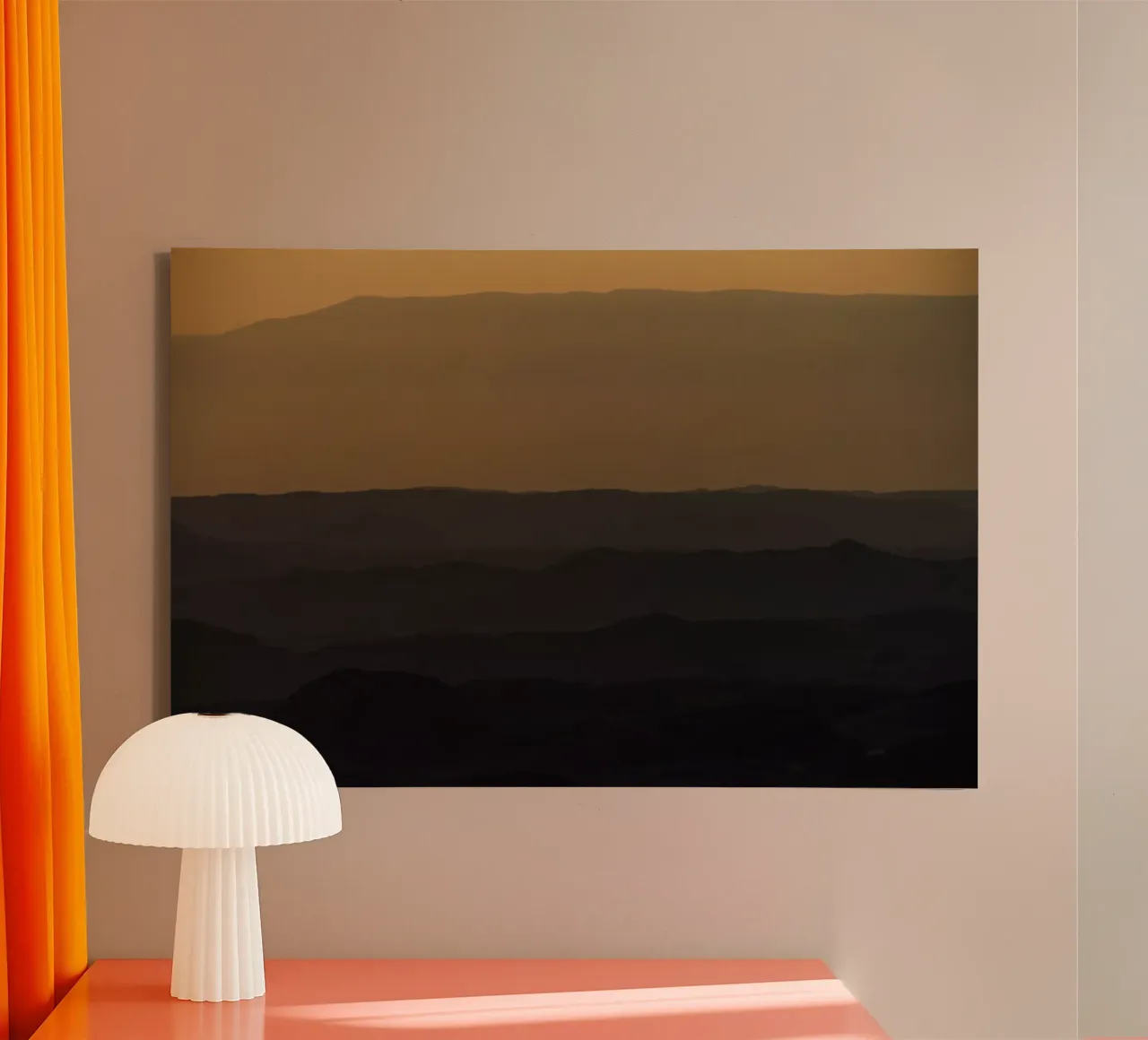 Alba sul cratere Ramon #3 tela con Cornice a cassetta da Tal Paz-Fridman
