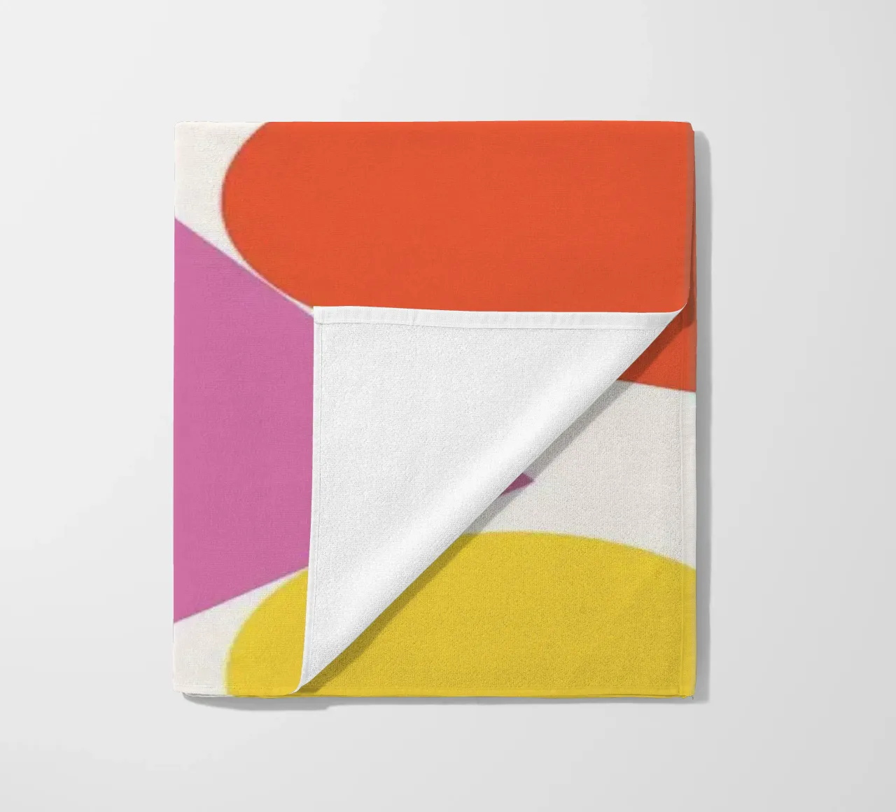 Forme geometriche colorate impilate telo mare da galihstudio