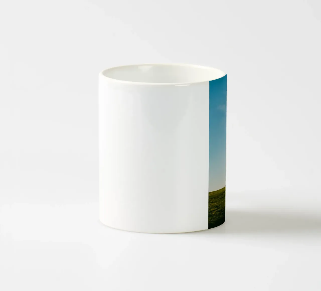 alone tree and the moon tazza in ceramica da comura