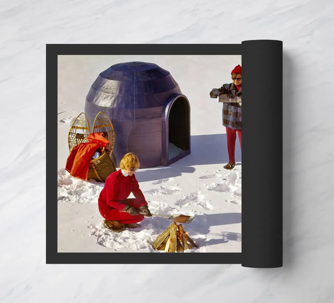Campeggio retrò con igloo prefabbricato, anni '70 zerbino da Christie
