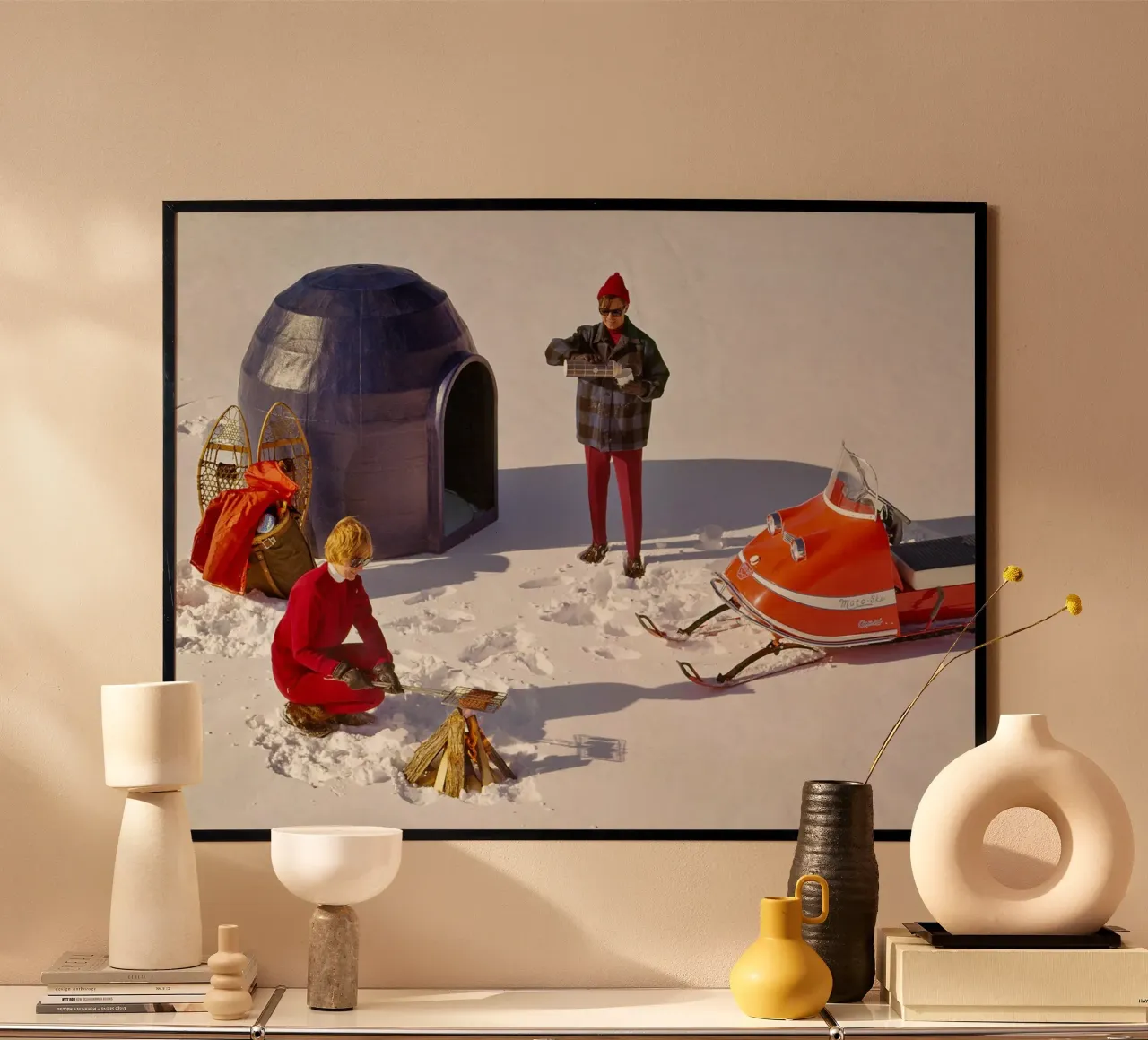 Campeggio retrò con igloo prefabbricato, anni '70 carta hahnemühle da Christie