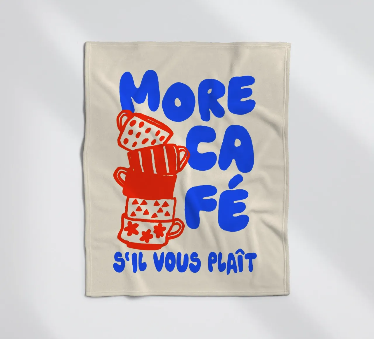 More Café Poster - Illustrazione di una tazza di caffè con il francese coperta in pile da QuooodZ by MooodzArt