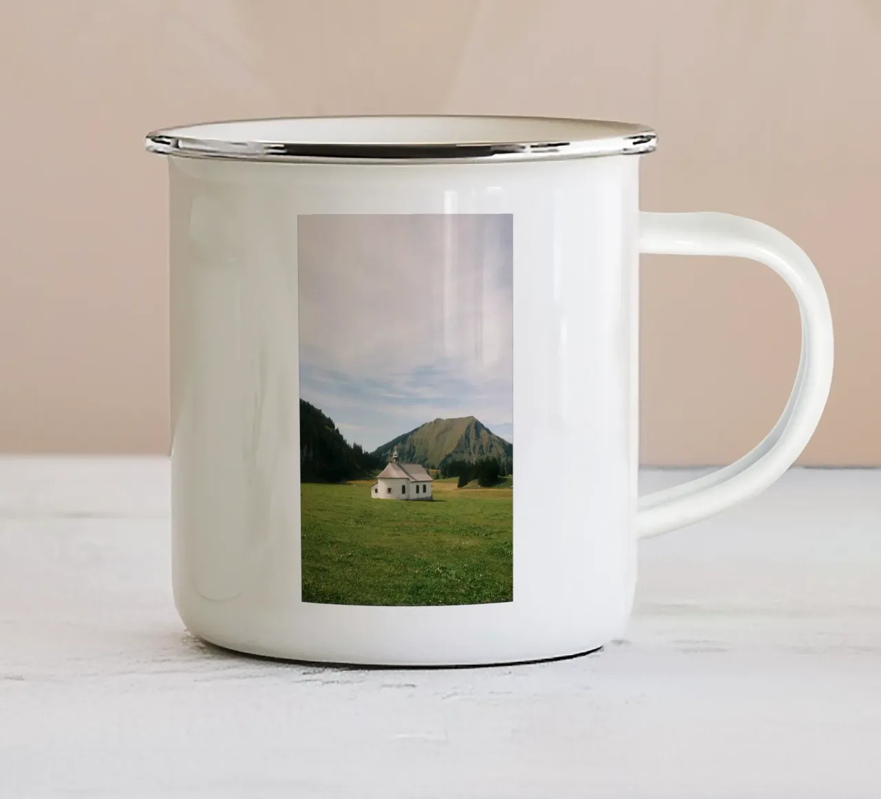 Chapel in the Alps tazza in smalto da FujiSwiss