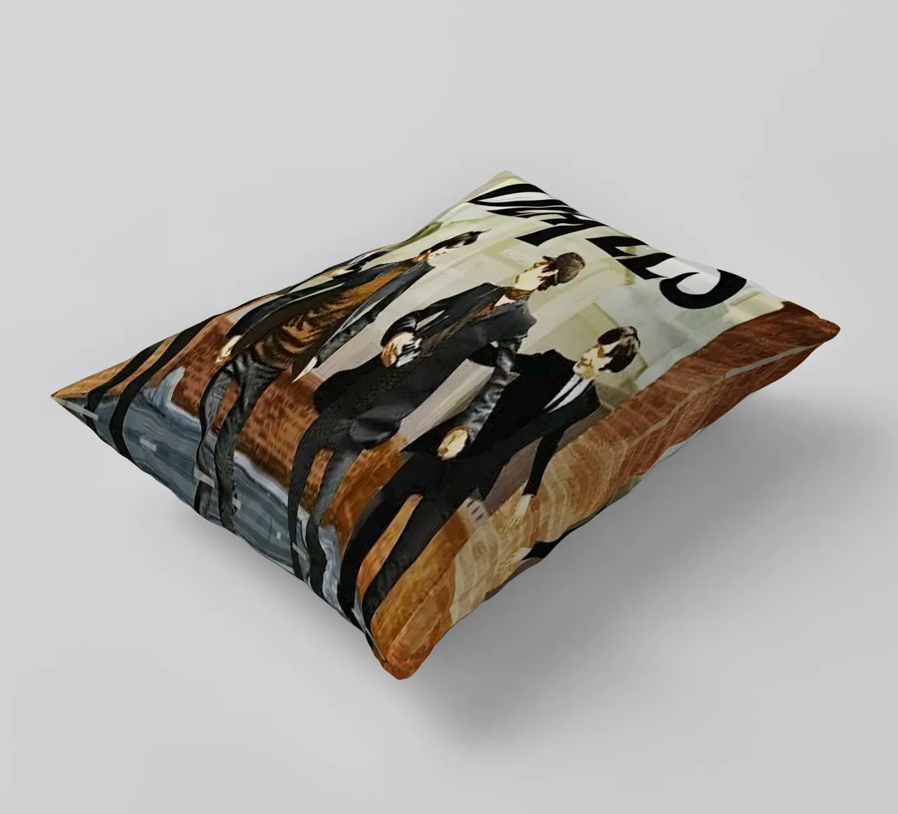 Run Run The Beatles All Member cuscino da HEvFun