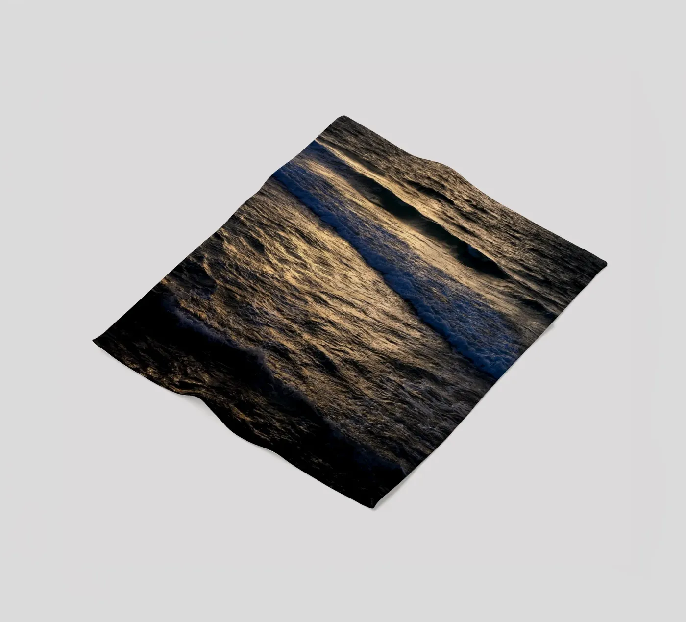 Mare #41 coperta in pile da Tal Paz-Fridman