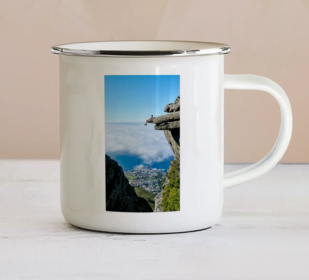 man chill on rock tazza in smalto da Grant