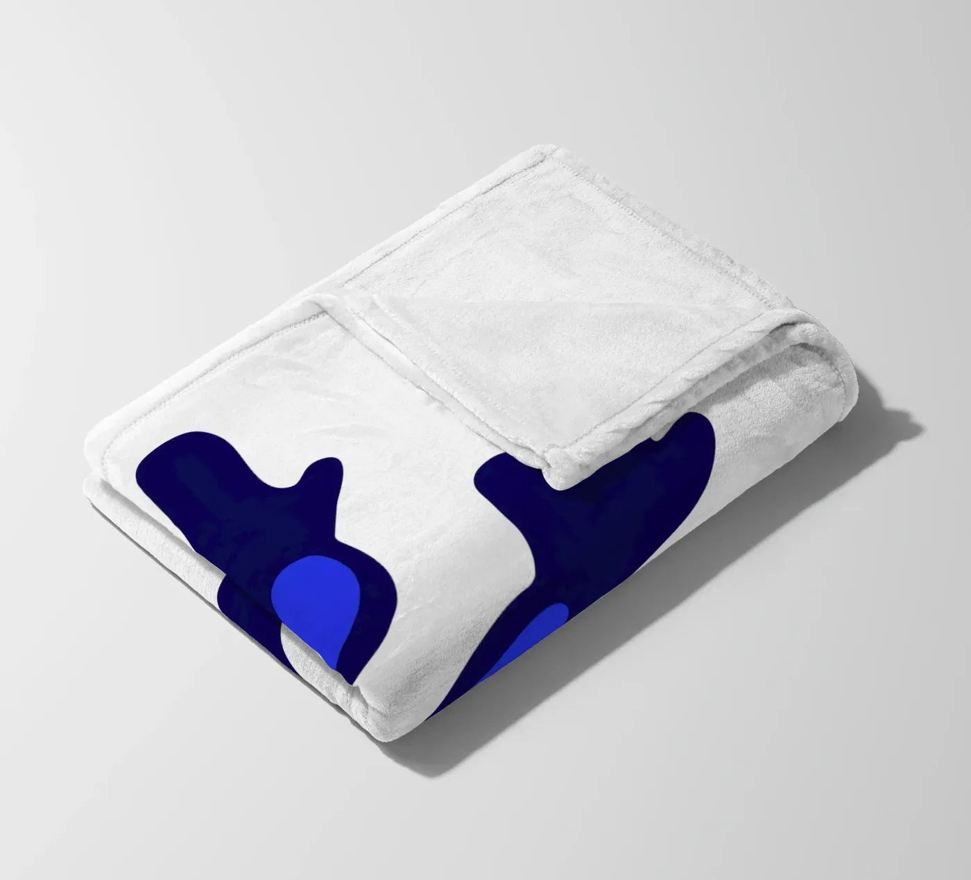 Bladderwrack Blue fleece blanket by Lidia Blomgren