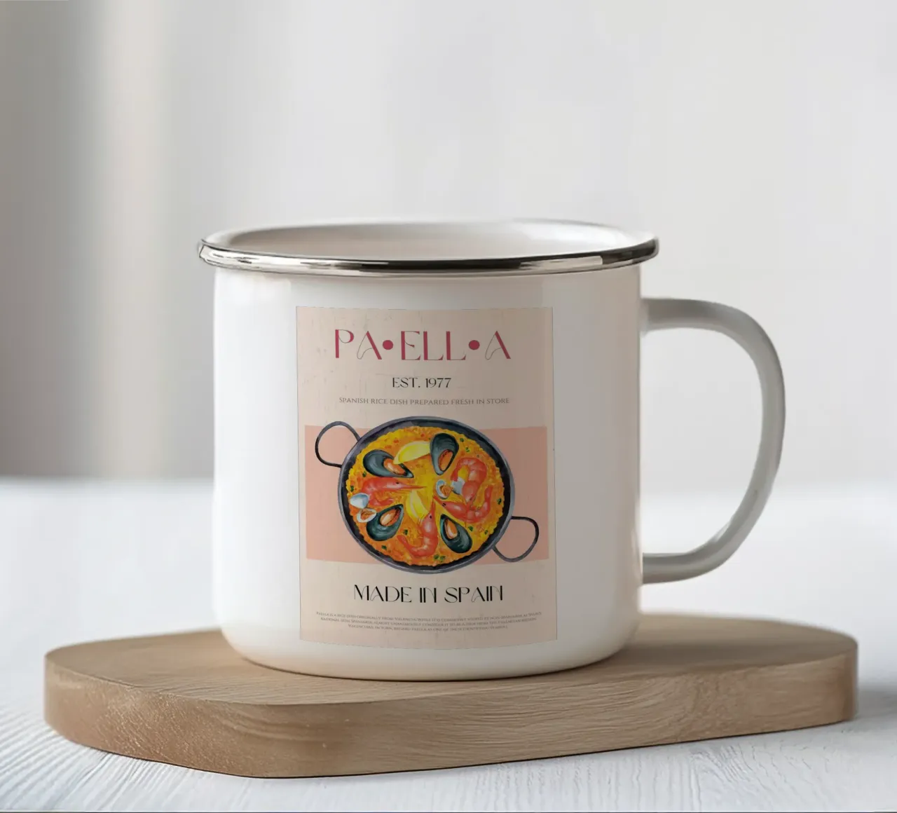Paella tazza in smalto da Charlotte Gagnon