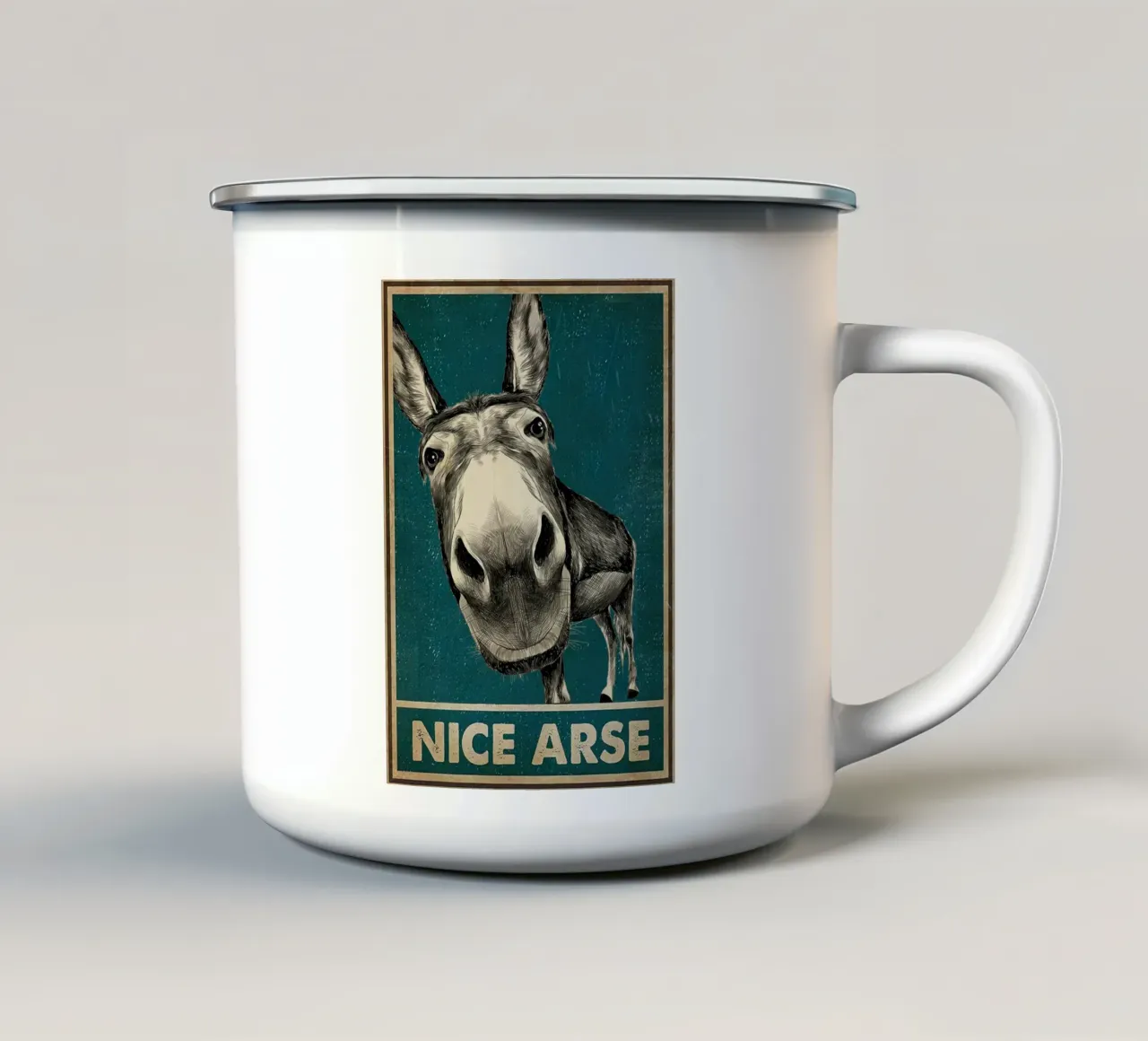 Nice Arse tazza in smalto da mirei aguerro