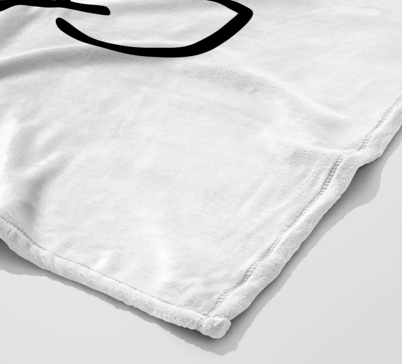 Rosa in versione minimalista con un tocco di rosso coperta in pile da Bold & Simple