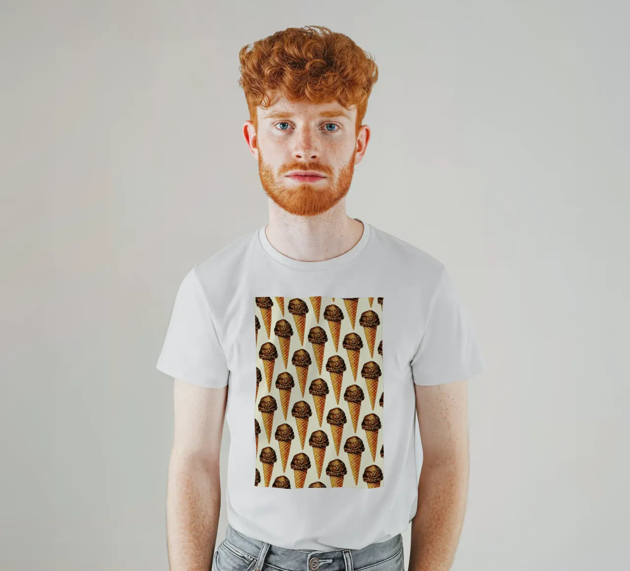 Chocolate Scoop Pattern t-shirt da Kelly Gilleran