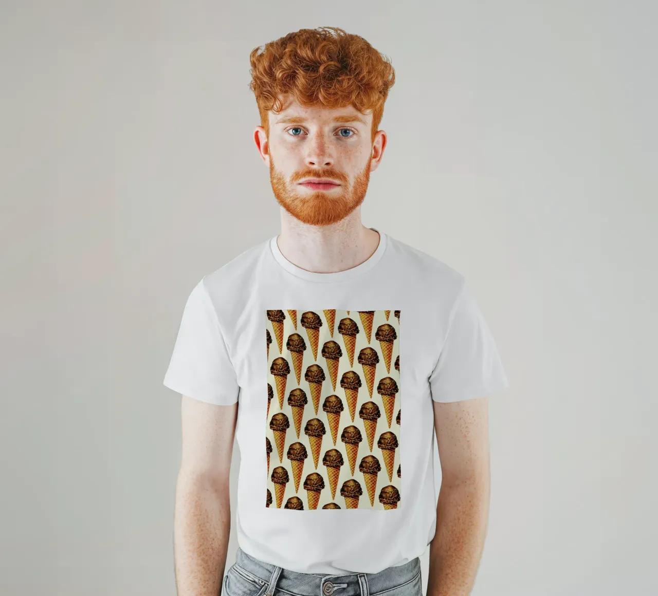 Chocolate Scoop Pattern t-shirt da Kelly Gilleran