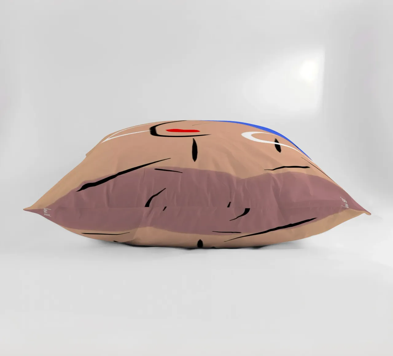 Alice cuscino da Mike Leymi