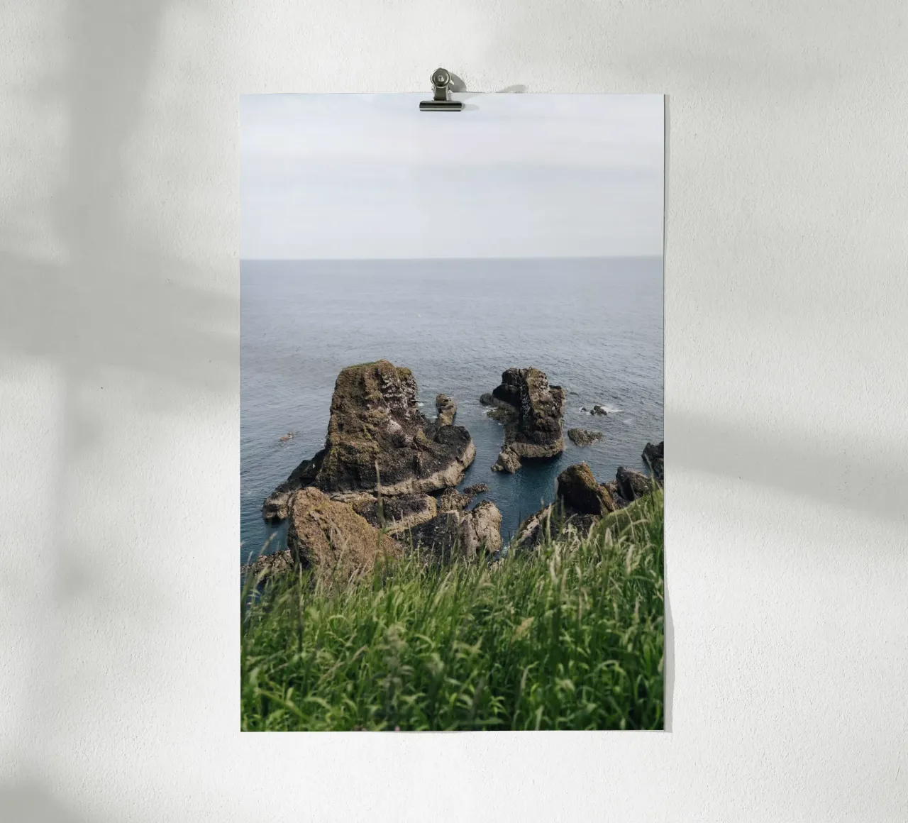 Highland Coastline poster met houten frame van Lena Stamm