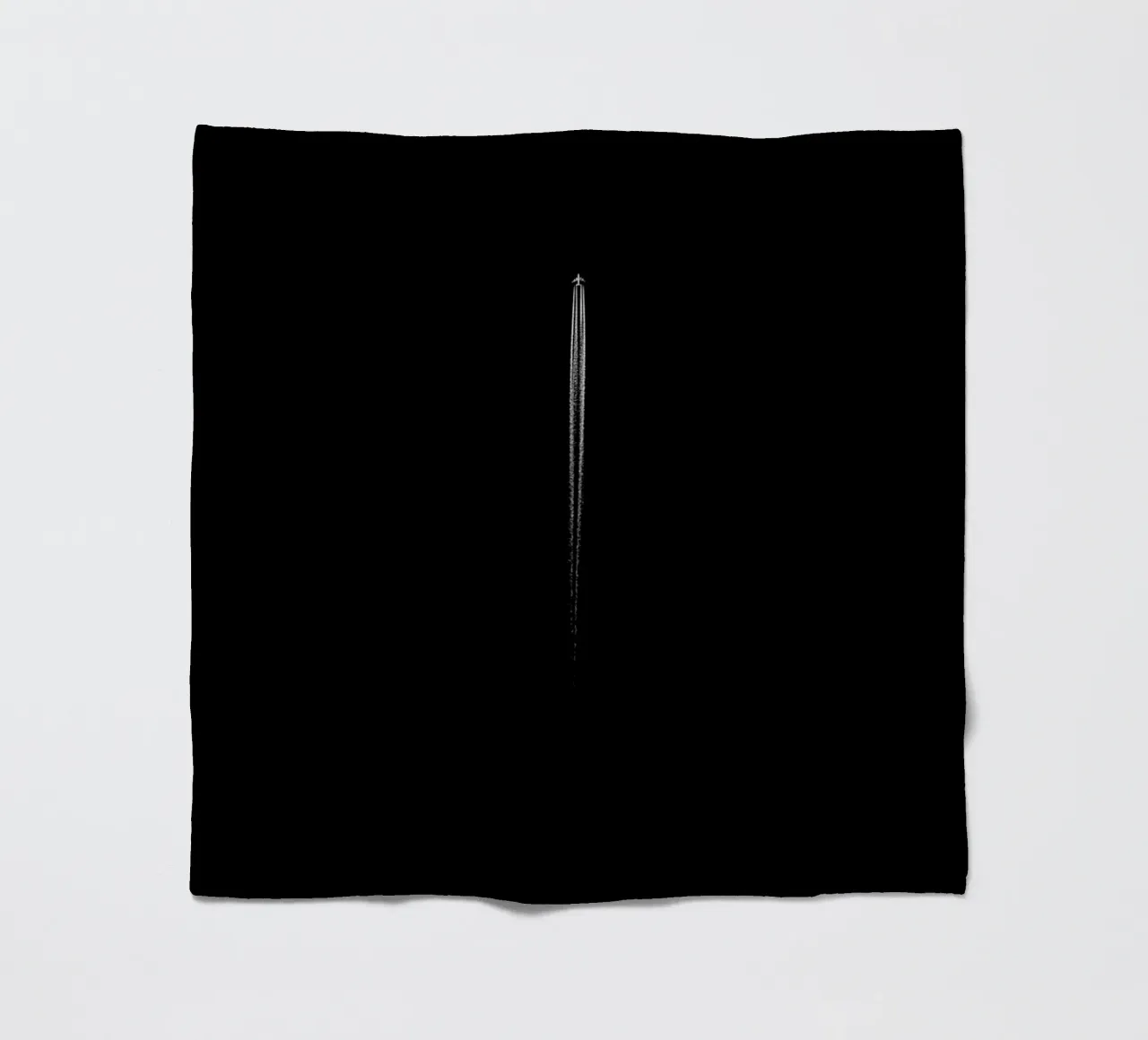 Bianco e nero II coperta in pile da Tal Paz-Fridman