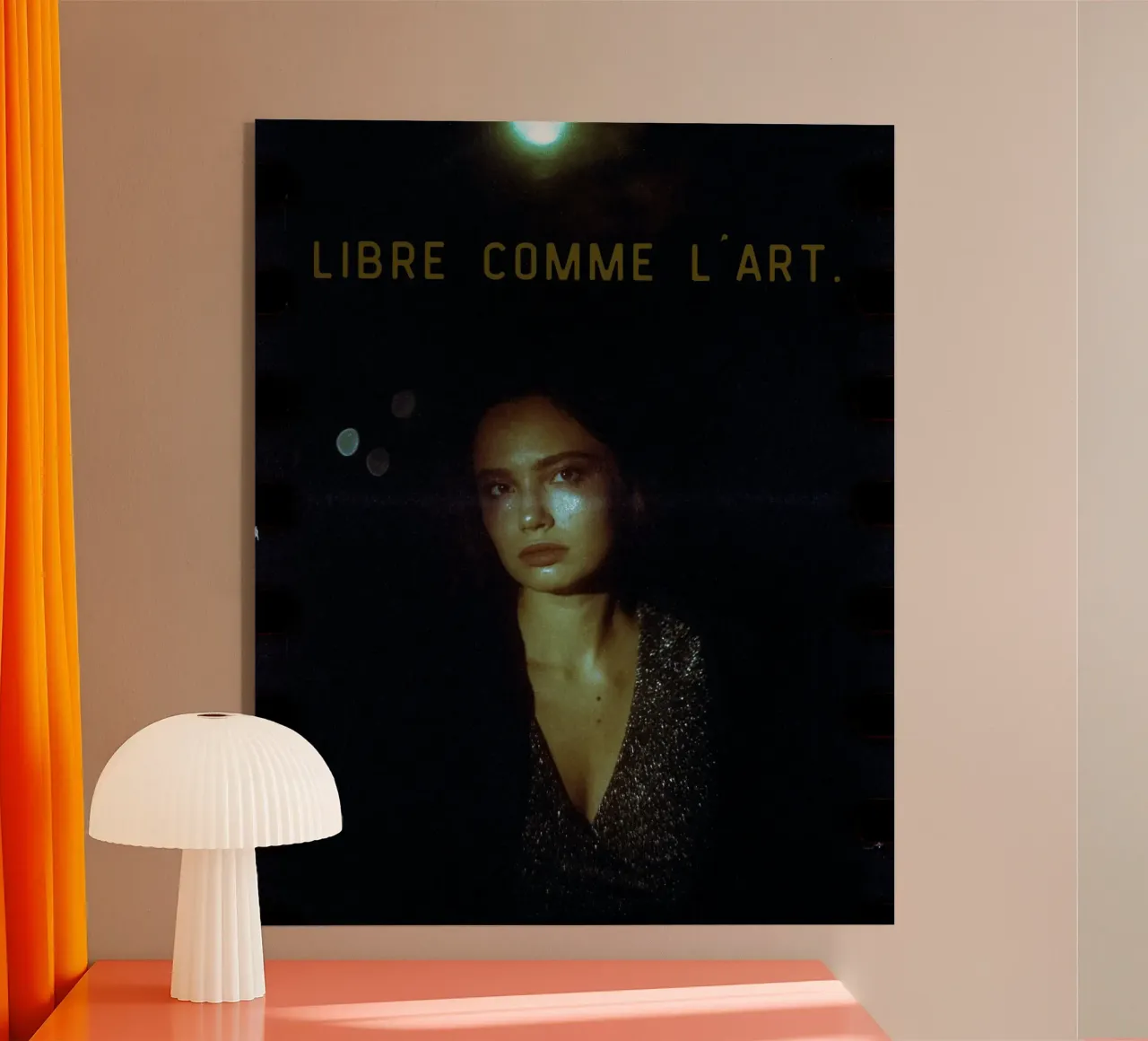 Libre comme l´art. plexiglass da ONPOINT COLLECTIV