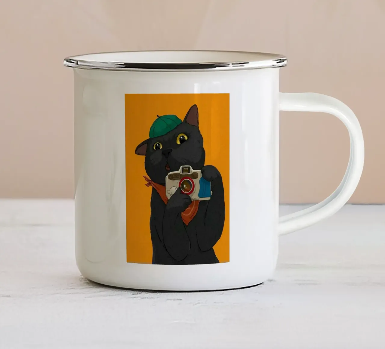 kitty hold camera tazza in smalto da Keyn