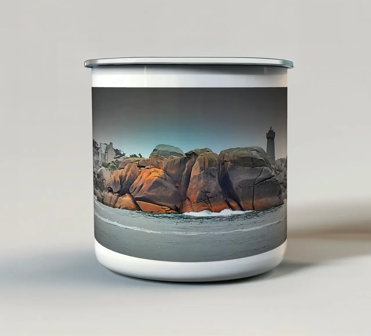 FAA360 PERROS GUIREC. tazza in smalto da Thierry vobmann photography