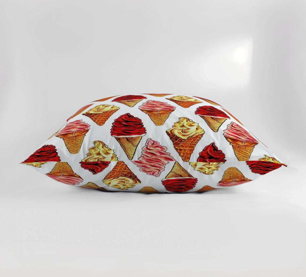 Soft Serve Pattern cuscino da Kelly Gilleran