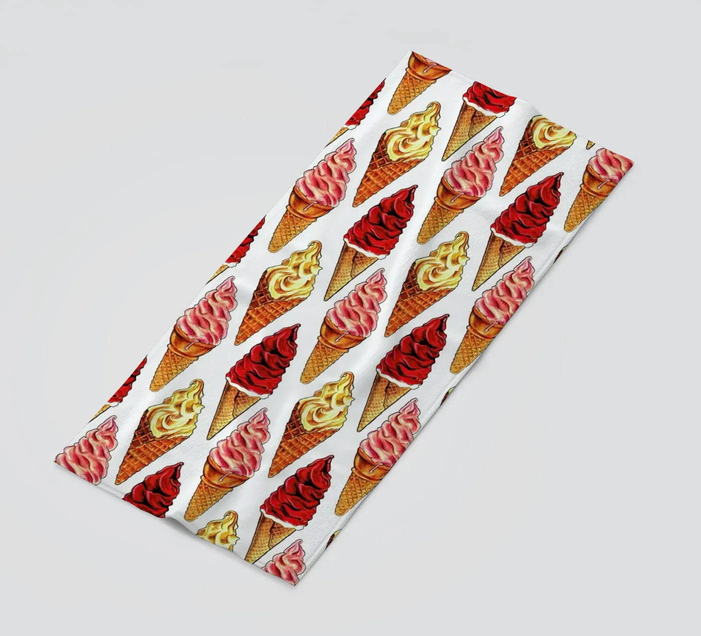 Soft Serve Pattern strandhanddoek van Kelly Gilleran