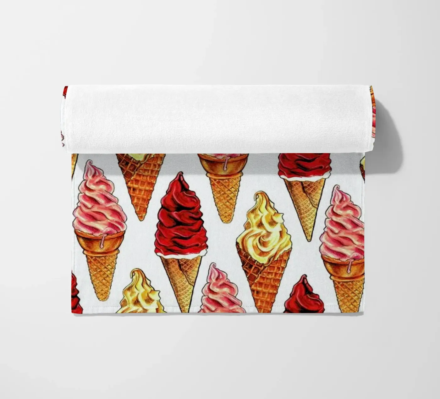 Soft Serve Pattern strandhanddoek van Kelly Gilleran