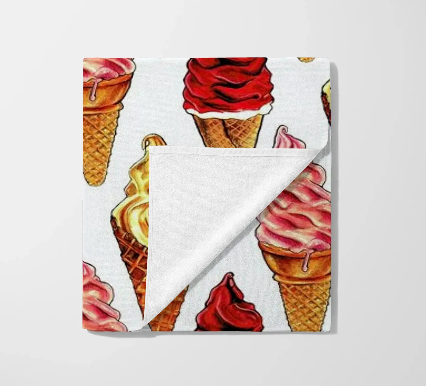 Soft Serve Pattern strandhanddoek van Kelly Gilleran