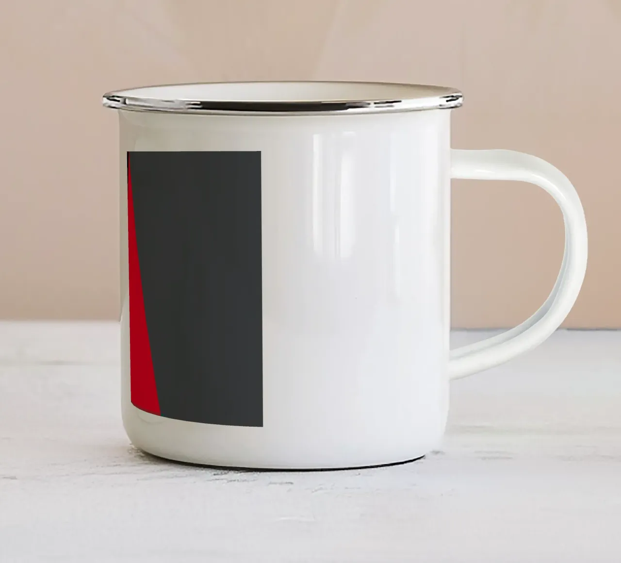 Triangolo rosso con sfera tazza in smalto da BenCoStyle