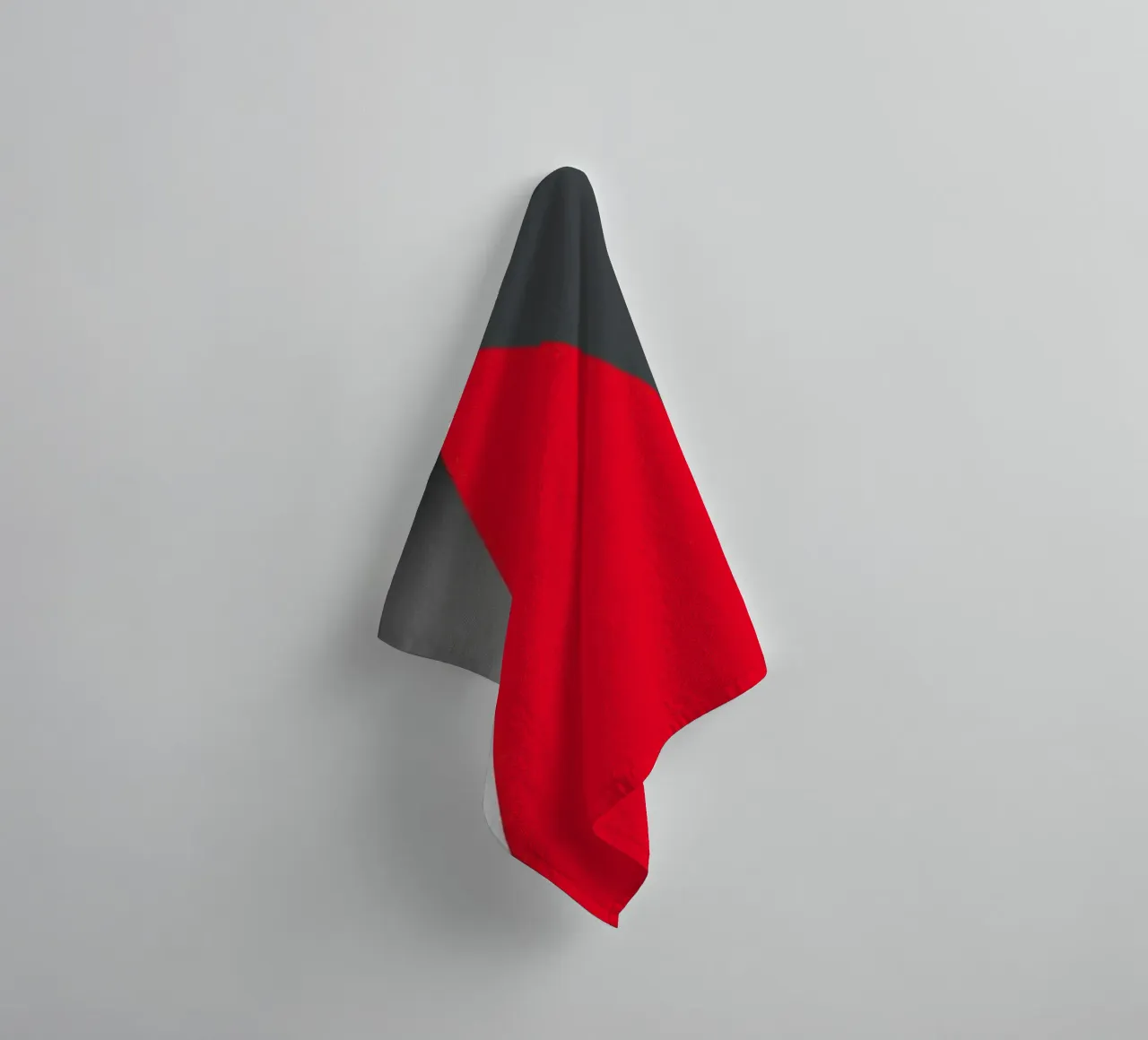 Red triangle with sphere towel by BenCoStyle