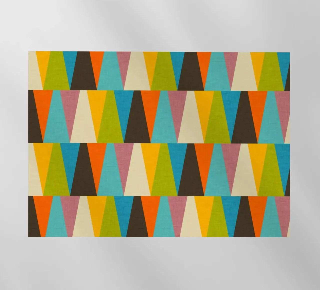 Rétro Color Block Triangle Color Happy film rétro-éclairé de susanacosta