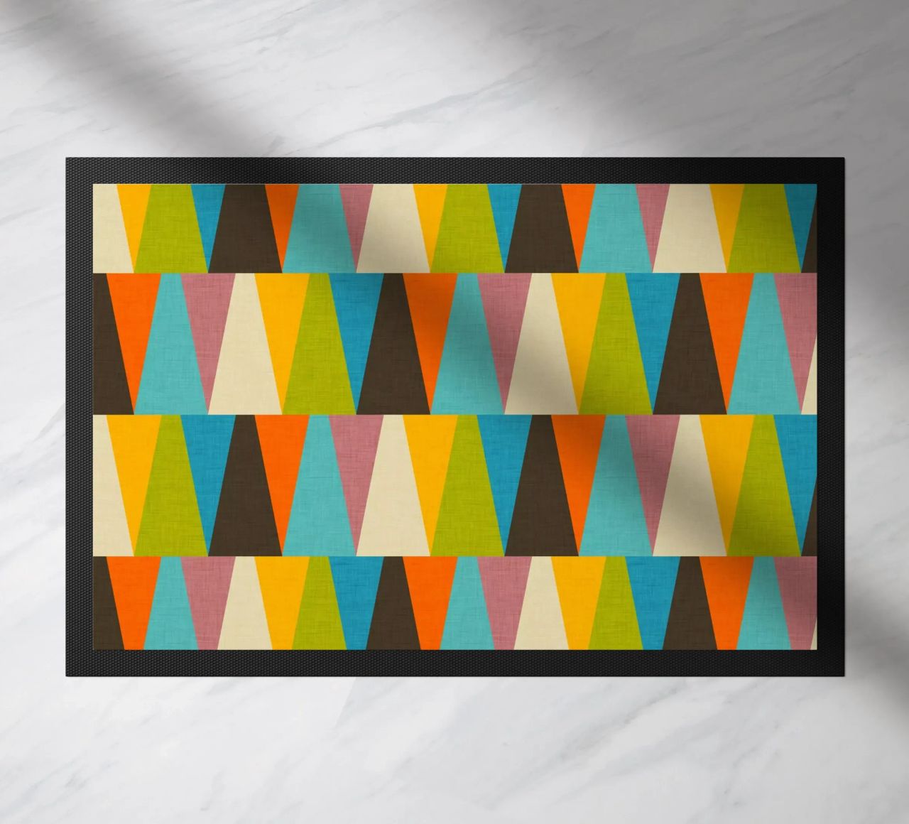 Retro Color Block Triángulo Color Happy felpudo de susanacosta