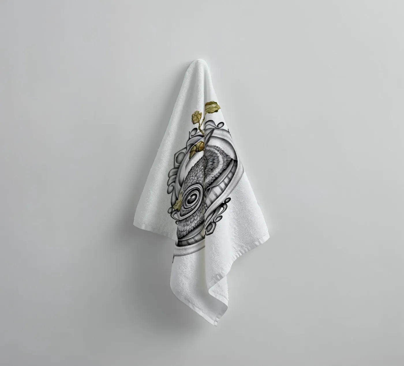 Owl Handtuch von Maria Vdovichenko