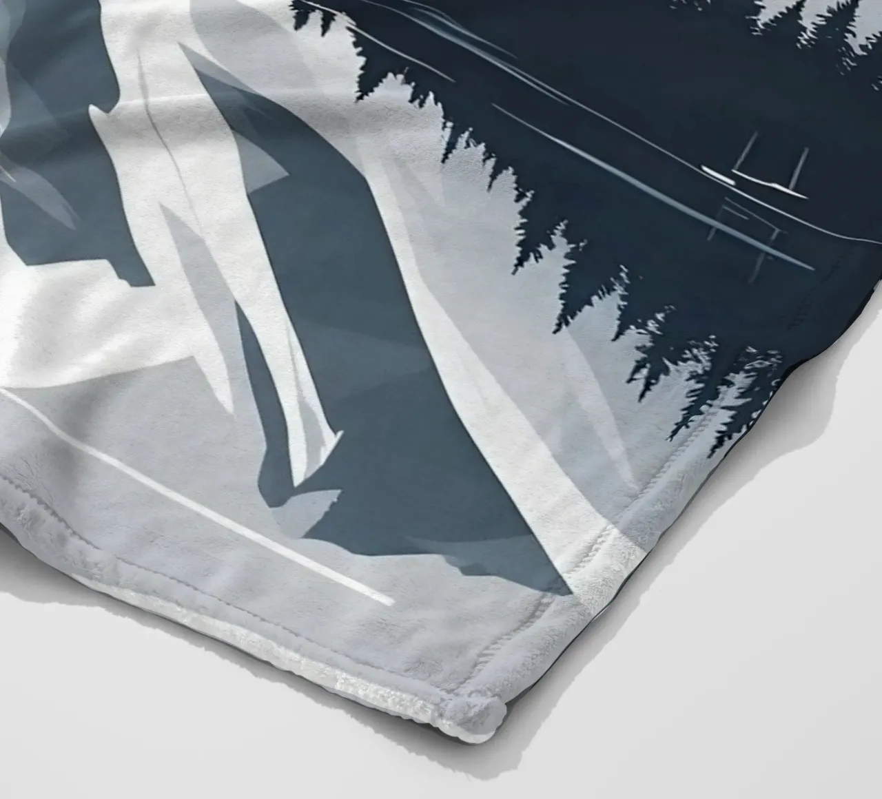 Mountain reflection Fleecedecke von LIFESTYLE OBJECTS