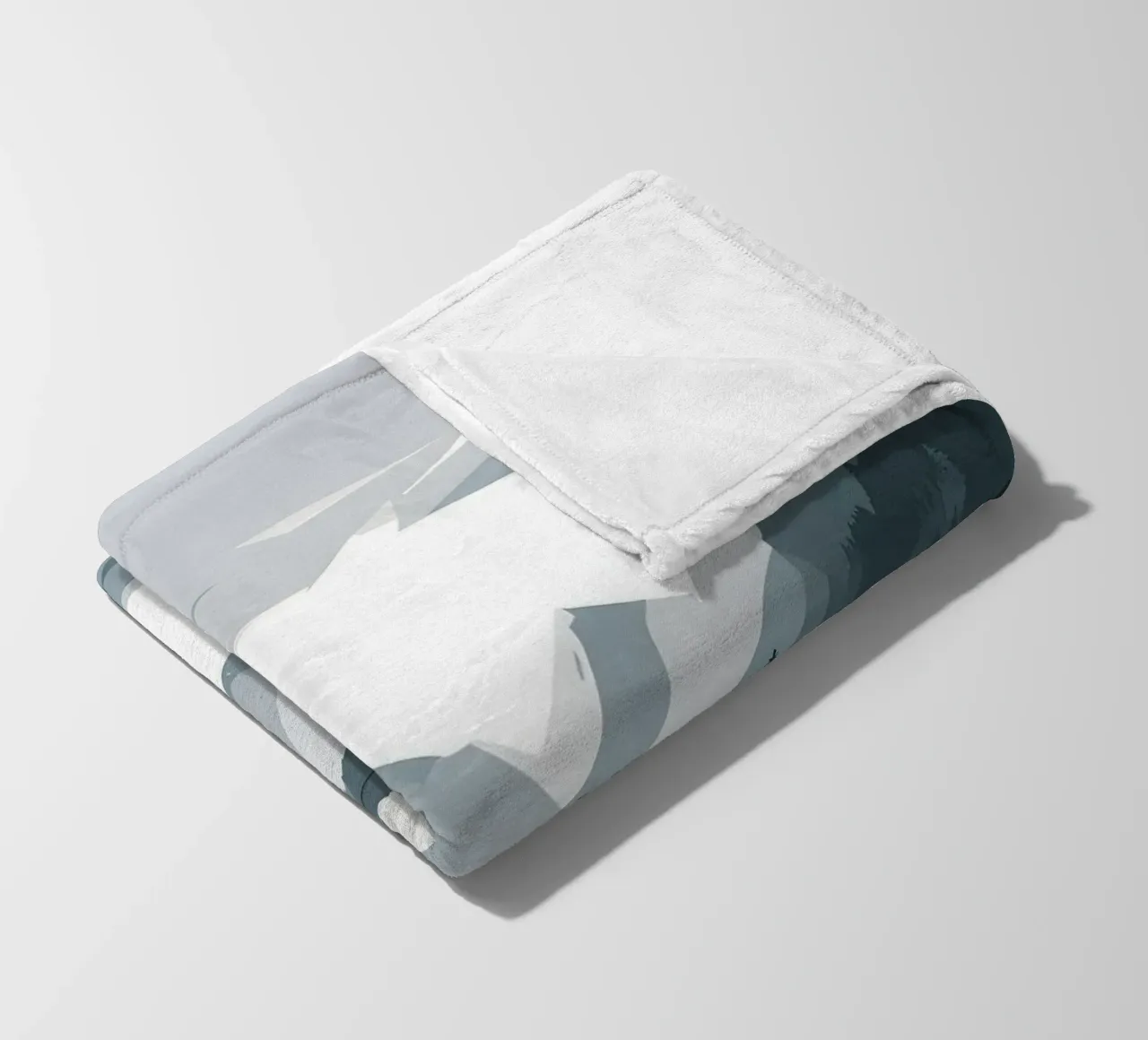 Reflexion im Gebirge Fleecedecke von LIFESTYLE OBJECTS