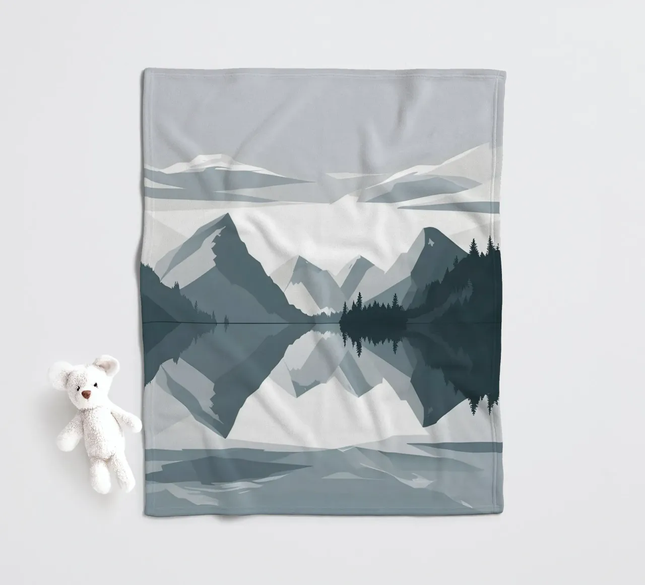 Reflexion im Gebirge Fleecedecke von LIFESTYLE OBJECTS