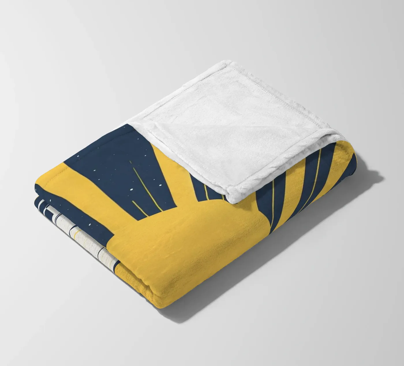 Sun with simple rays coperta in pile da LIFESTYLE OBJECTS