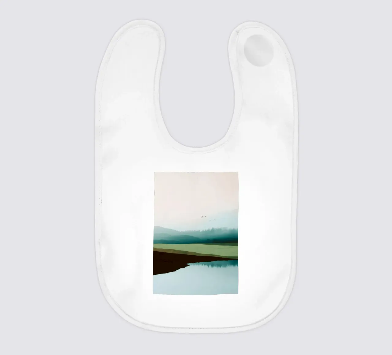 Soft Sky Over Misty Hills Reflected in a Calm Quiet Lake bavaglino da Dune
