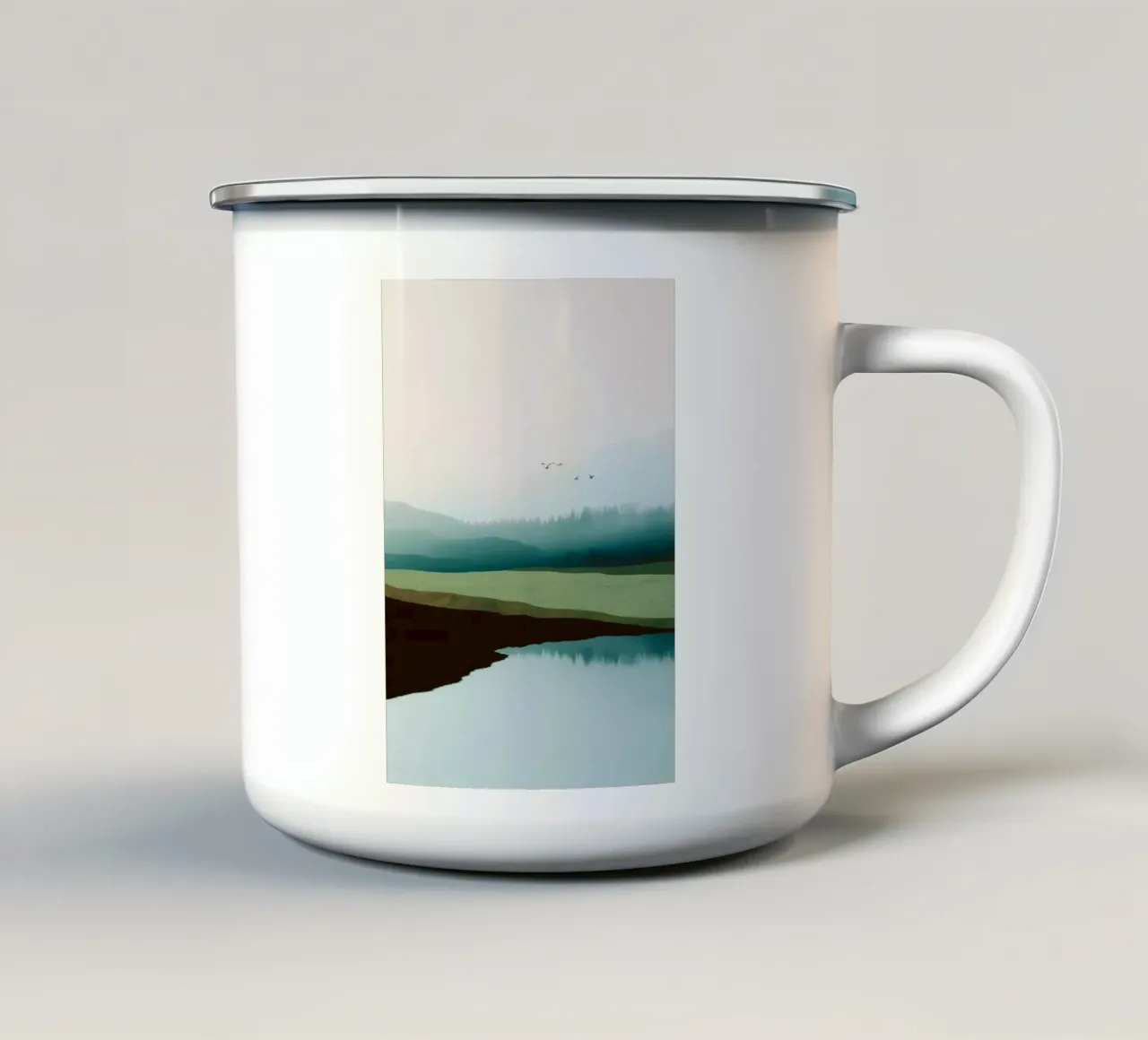 Soft Sky Over Misty Hills Reflected in a Calm Quiet Lake tazza in smalto da Dune