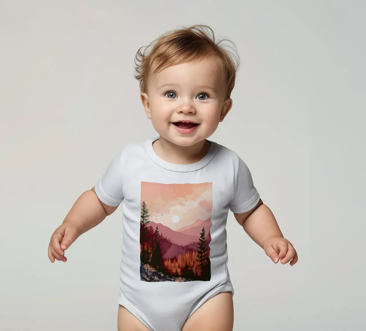 Sunset Over Pine Forest and Mountains in Warm Autumn Colors body neonato maniche corte da Dune