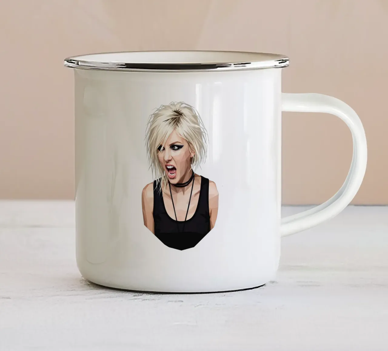 Taylor Momsen Low poly tazza in smalto da Low Profile
